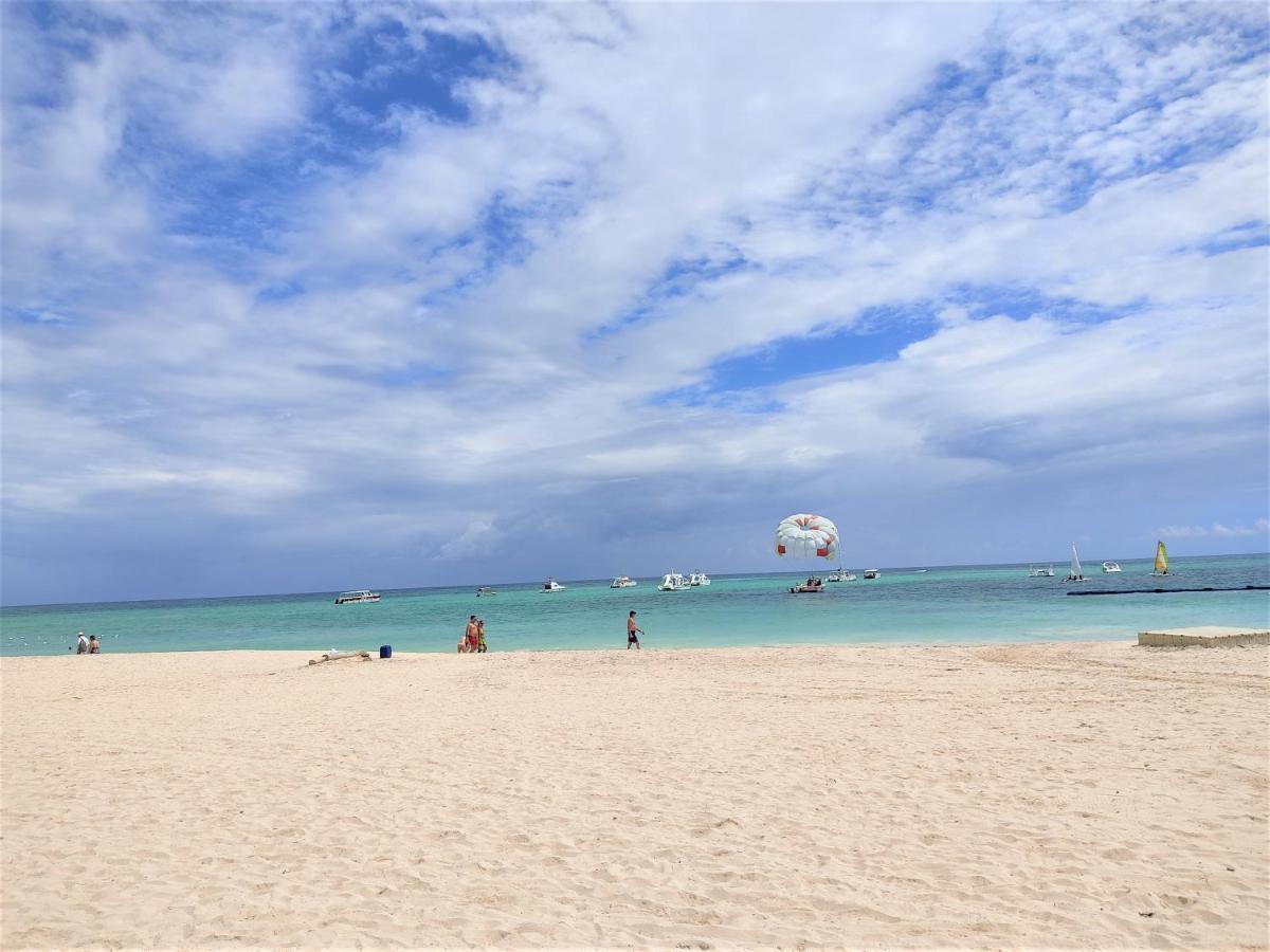 Superior Studio With Beach Access Lejlighedshotel Punta Cana Eksteriør billede